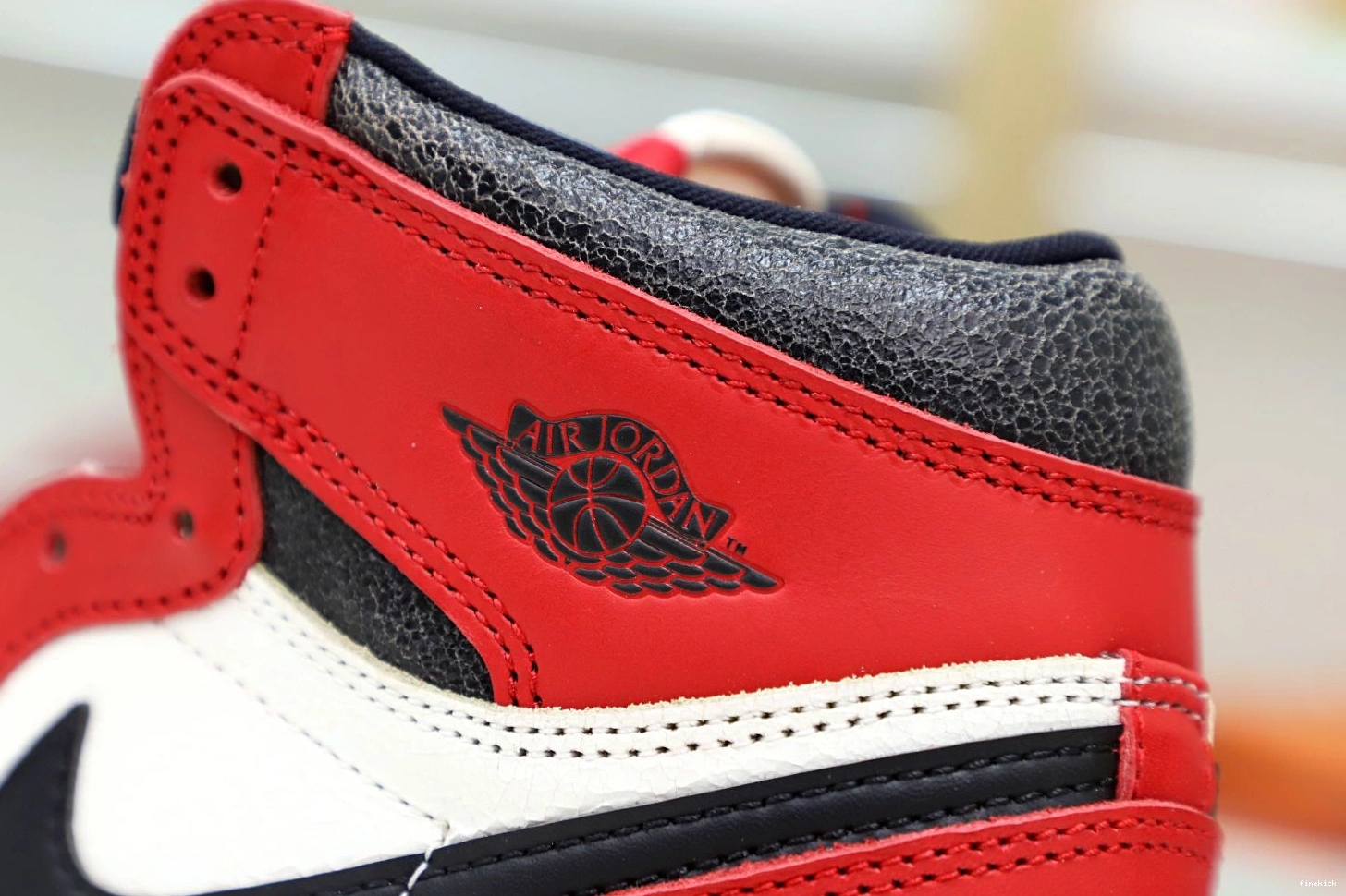 JORDAN “CHICAGO” 1 REIMAGINED 2022 FOUND LOST AND AIR 1005